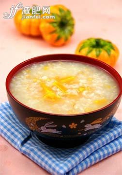 减肥食谱薏米南瓜粥 消肿促消化速瘦小腹
