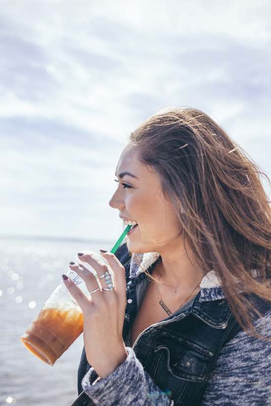 每天喝八杯水能减肥吗？八杯水减肥的正确喝法