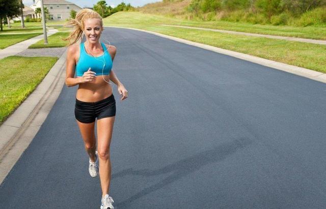 减肥最有效的运动方式，每天慢跑30分钟，坚持30天轻松瘦一圈！