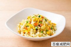 如何让炒饭成为减肥食物？ 家常蛋炒饭的做法